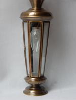 Colonial porch lantern 